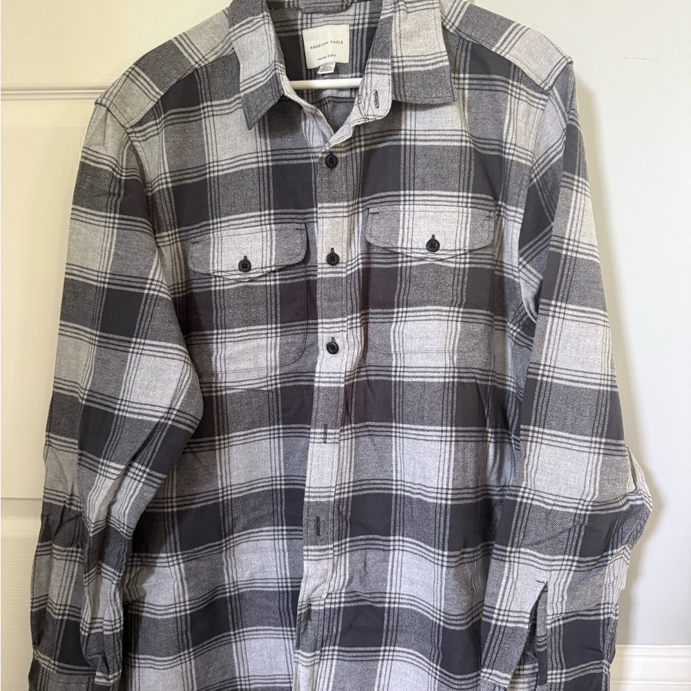 American Eagle Outfitters Black and White Plaid Shirt